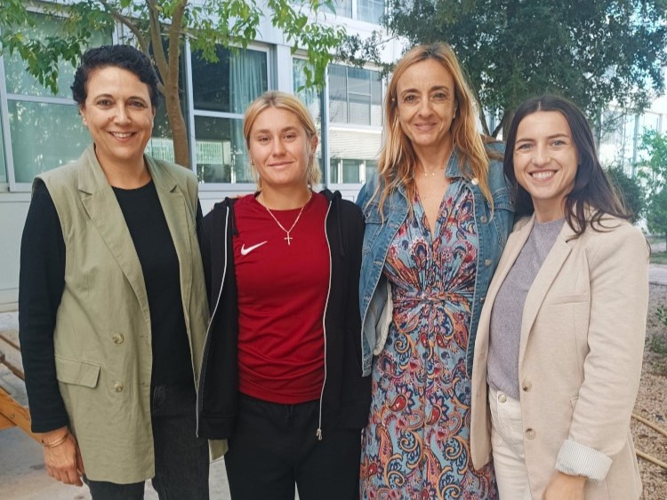 Enhorabona a la tenista Elisabet Rossiñol!